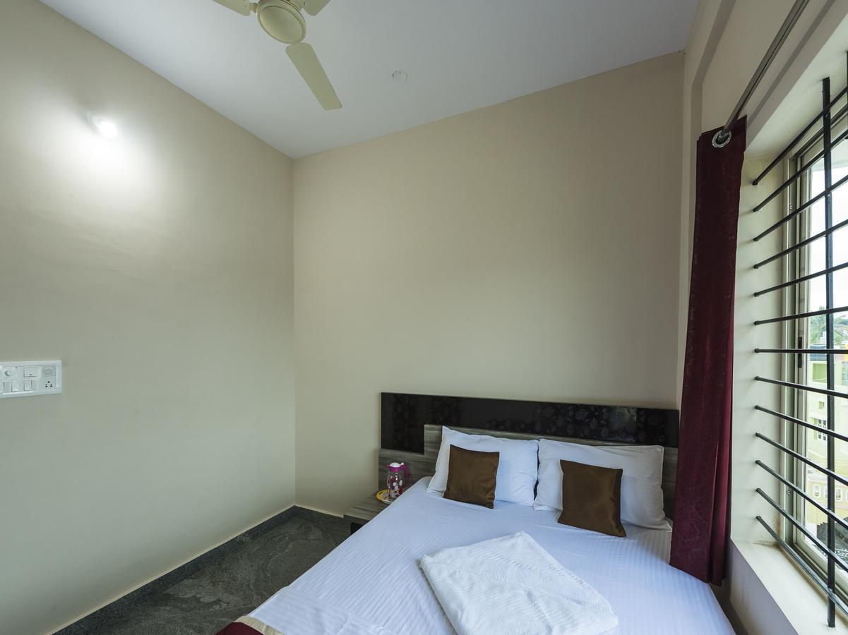 Oyo 9544 Hotel Crown Residency Mysore Esterno foto