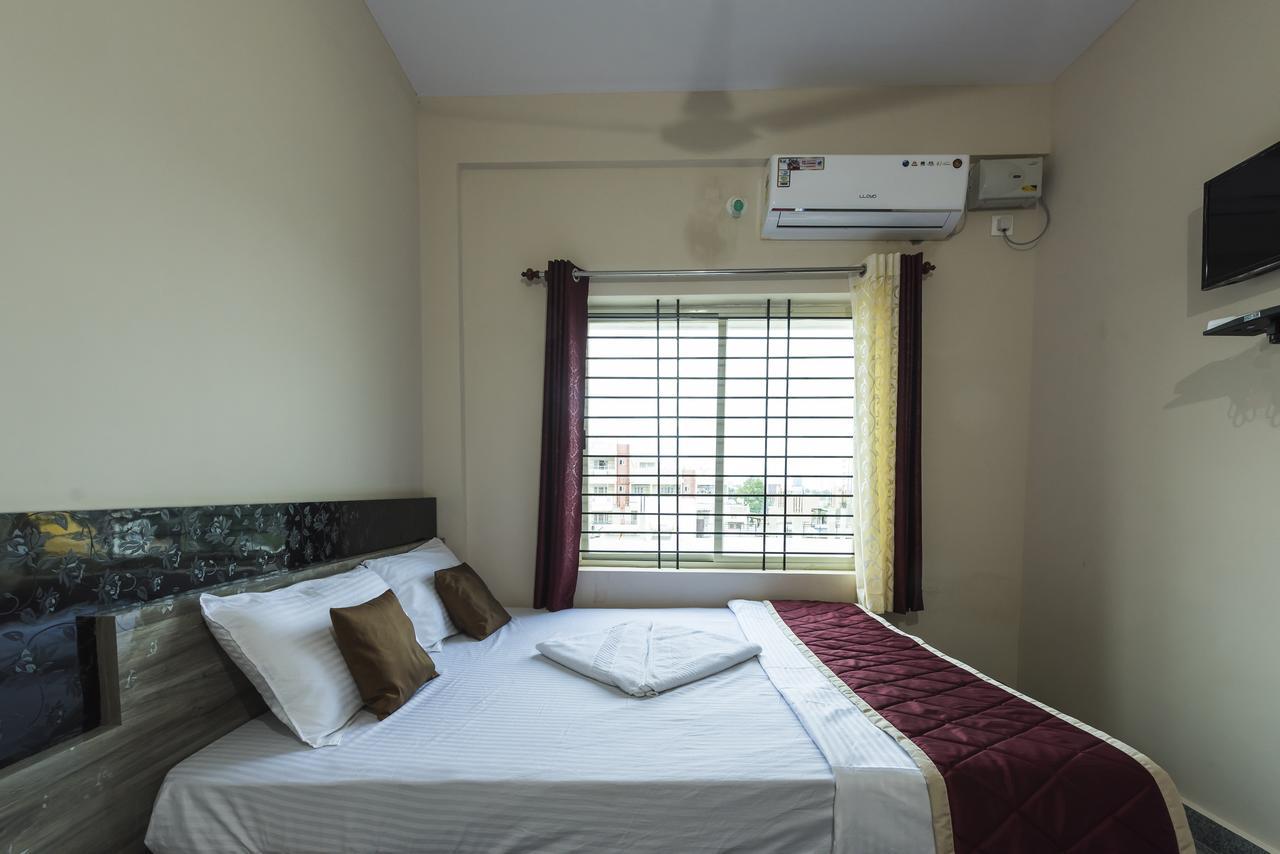 Oyo 9544 Hotel Crown Residency Mysore Esterno foto